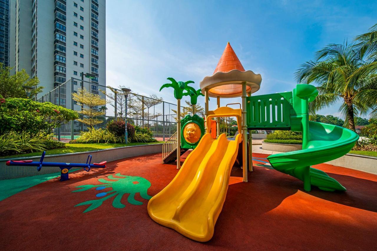 Апартаменти Scenic Country Garden Danga Bay By Lions Bay Джохор-Бару Екстер'єр фото