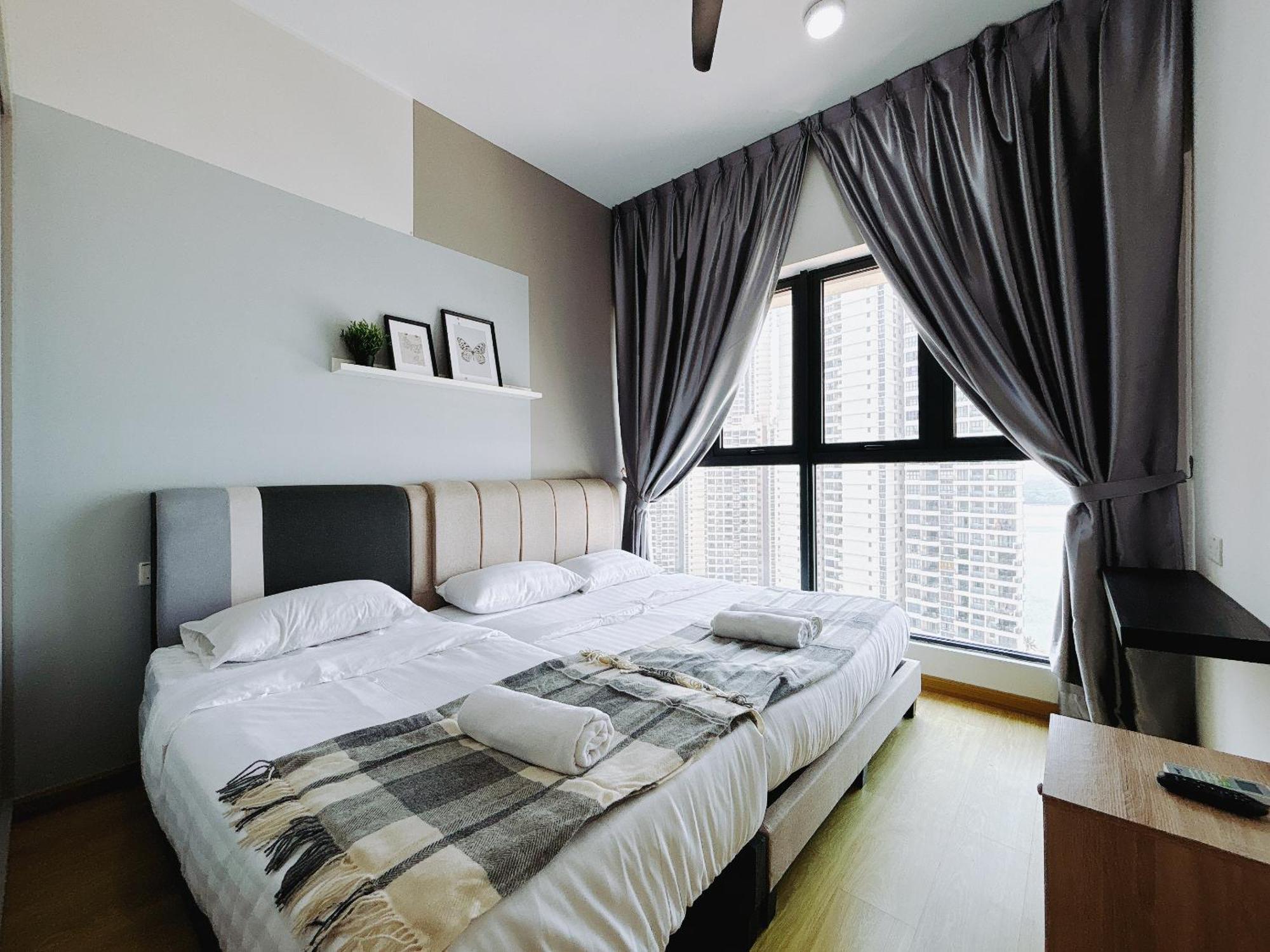 Апартаменти Scenic Country Garden Danga Bay By Lions Bay Джохор-Бару Номер фото